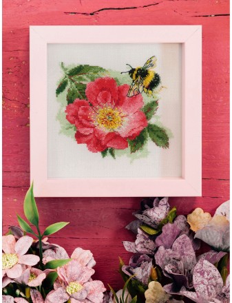 Набор для вышивания Риолис 2210 Мохнатый шмель, 15*15 см